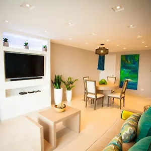 Apartment 2br Gem Ocean Front Building Isla, San Juan